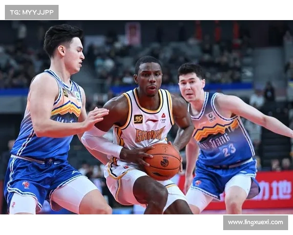 激烈对决上演篮球盛宴 NBA顶级球队争锋对抗引爆全场热血